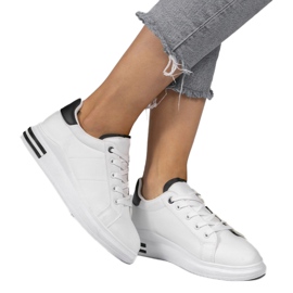 Baskets classiques blanches LG20 noir 1