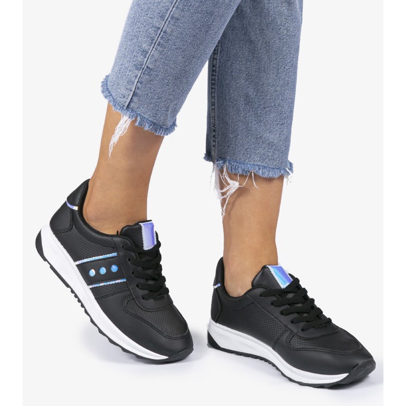 Baskets de sport noires en éco-cuir 952-10 1