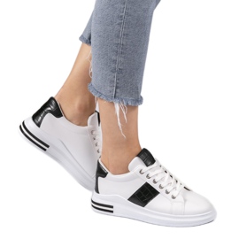 Baskets à la mode blanches avec éco-cuir C912 le noir 1