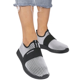 Chaussures de sport noires à enfiler SJ1972-1 1