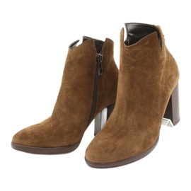 Gamis Bottes en cuir suédé sur le poteau 4018 brun 2 Gamis Bottes en cuir suédé sur le poteau 4018 brun 2