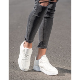 SHELOVET Baskets sur la plate-forme blanche 1