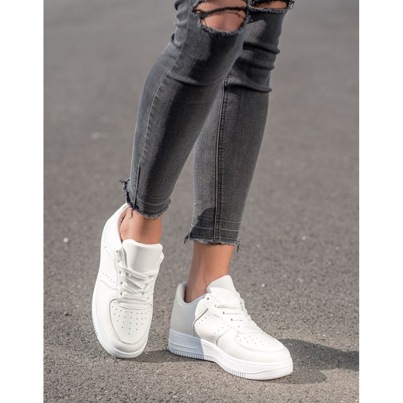 SHELOVET Baskets sur la plate-forme blanche 1