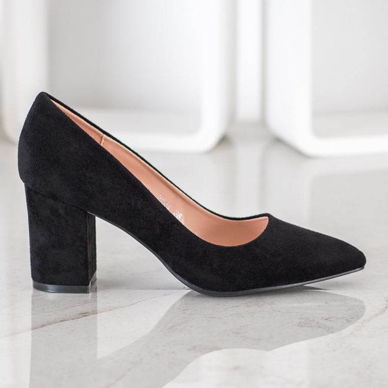 Nio Nio Escarpins noirs sur un pilier le noir 2