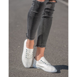 SHELOVET Baskets légères avec cuir écologique blanche 1 SHELOVET Baskets légères avec cuir écologique blanche 1