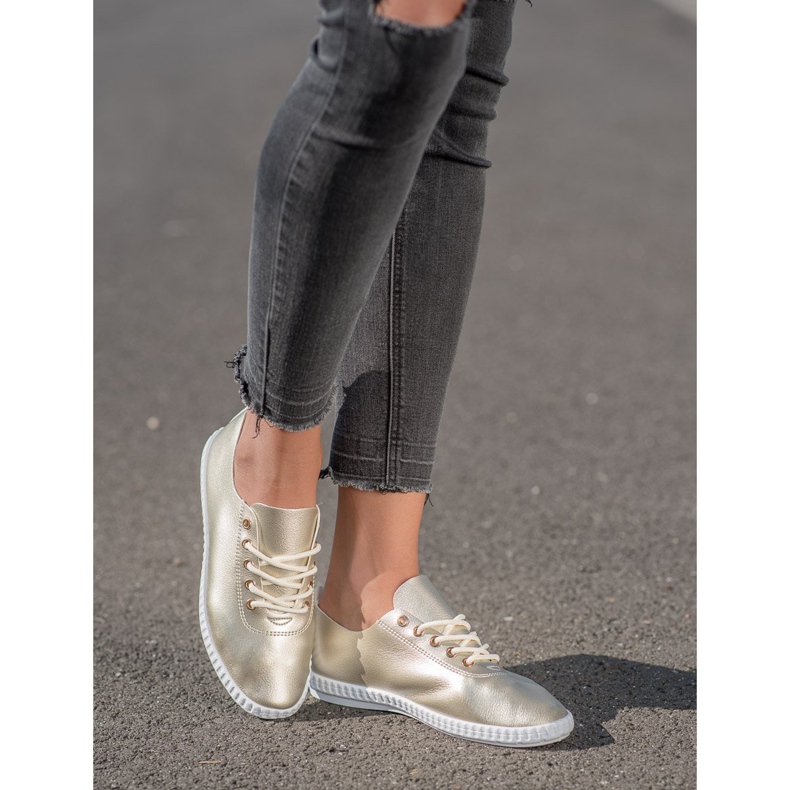 SHELOVET Baskets dorées avec cuir écologique d'or 1 SHELOVET Baskets dorées avec cuir écologique d'or 1