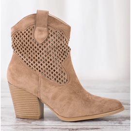 Erynn Boots santiags ajourées beiges 1