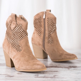 Erynn Boots santiags ajourées beiges 3