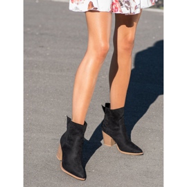 Erynn Bottes de cow-boy hautes le noir 1