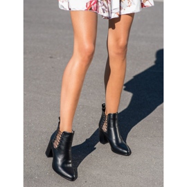 Bottes à découpes VINCEZA noir 2