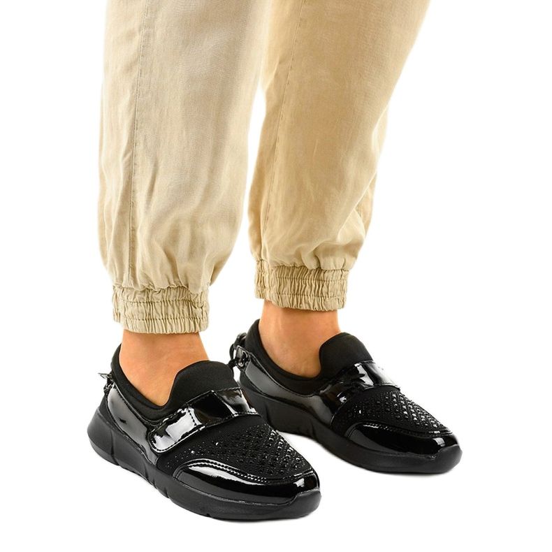 Chaussures de sport à enfiler B120 noires le noir 1