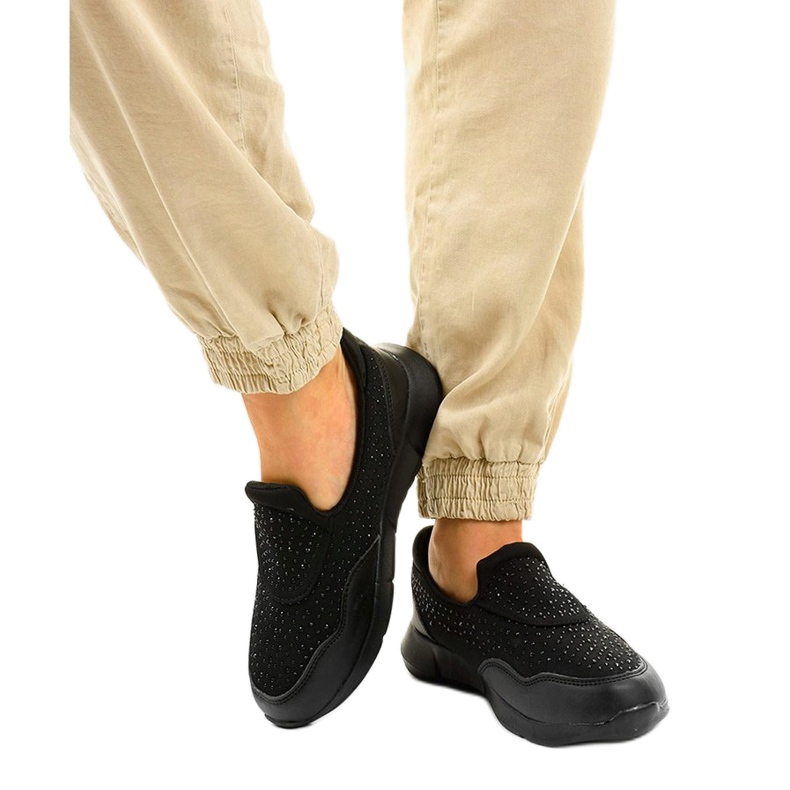 Chaussures de sport à enfiler B84 noires 1