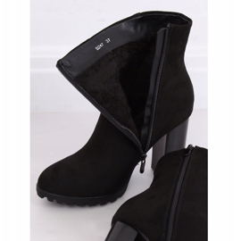 Bottes sur un talon stable noir 5247 Noir 3