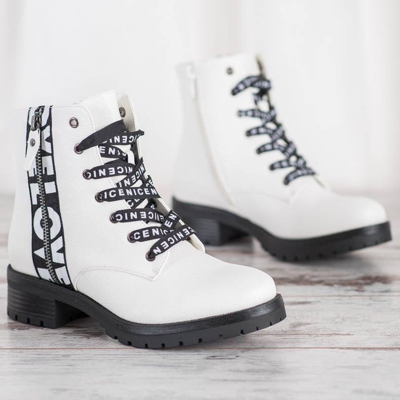 Bottes en cuir écologique VINCEZA blanche 1