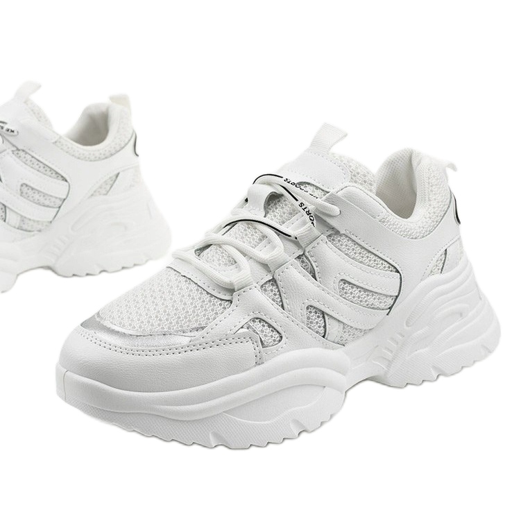 Baskets Cahraelas blanches 1