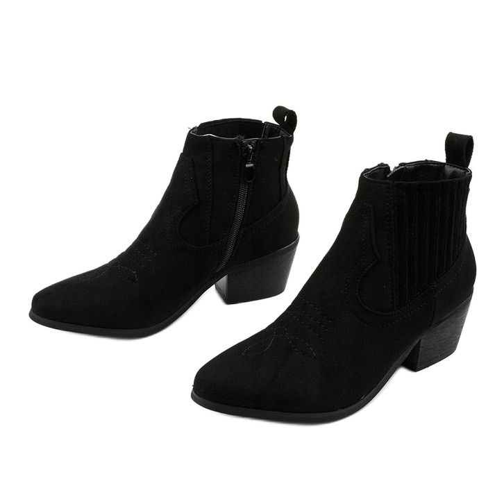 Bottines noires avec broderie Thosiphae le noir 1