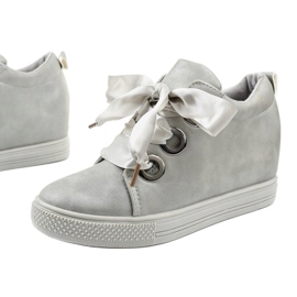 Baskets grises sur un ruban compensé Sherene 1