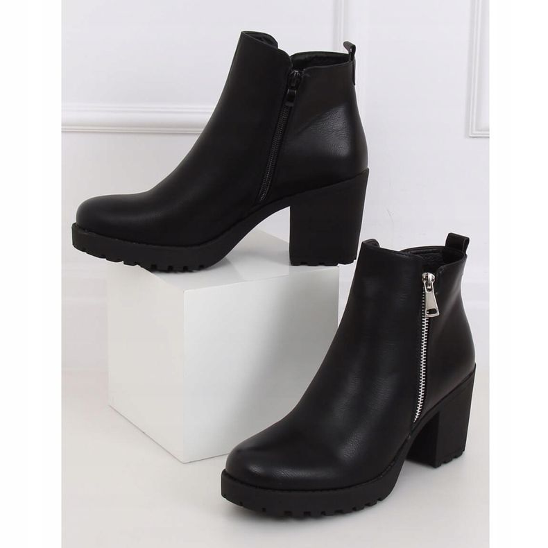 Bottines noires à talons larges Q8AX1568-08 Noir le noir 1