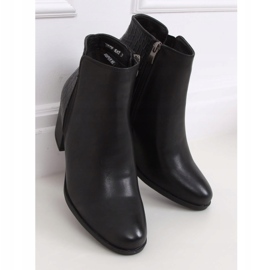 Bottines à talons larges noires HFN-0759 Noir 2