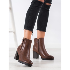 Weide Bottes confortables sur un poteau brun 1