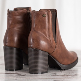 Weide Bottes confortables sur un poteau brun 3