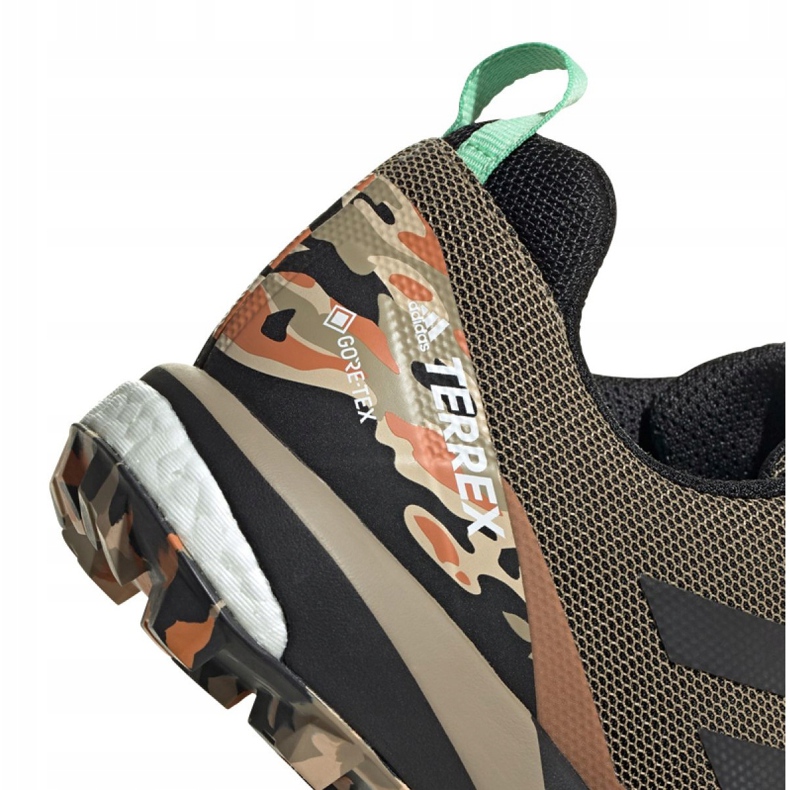 Chaussures Adidas Terrex Skychaser Lt Gtx M FV6827 brun le noir multicolore 2