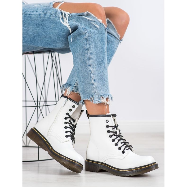 Seastar Bottes blanches sur un curseur 2