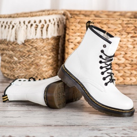 Seastar Bottes blanches sur un curseur 3