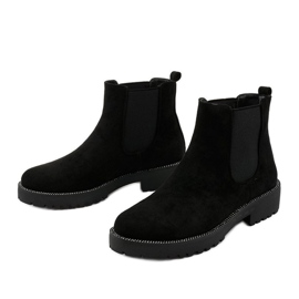 Bottines plates en daim noir par Nahneva le noir 2