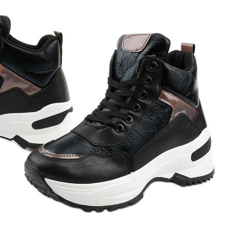 Baskets Daera noires à la mode en éco-cuir le noir 1