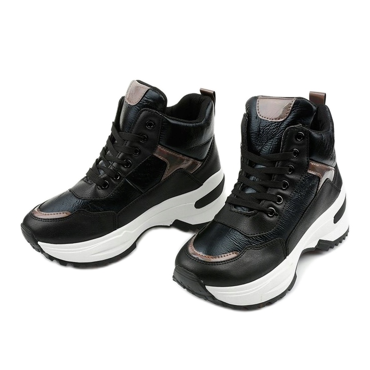 Baskets Daera noires à la mode en éco-cuir 2