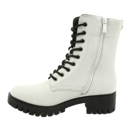 M.Daszyński Travailleurs du bois gris Daszyński MR1813-31 le noir 1 M.Daszyński Travailleurs du bois gris Daszyński MR1813-31 le noir 1