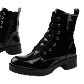 Boots laquées noires de chez Slider le noir 1