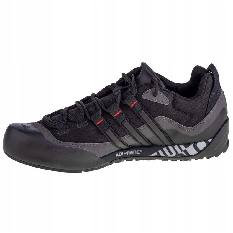 Chaussures Adidas Terrex Swift Solo M FX9323 le noir 1
