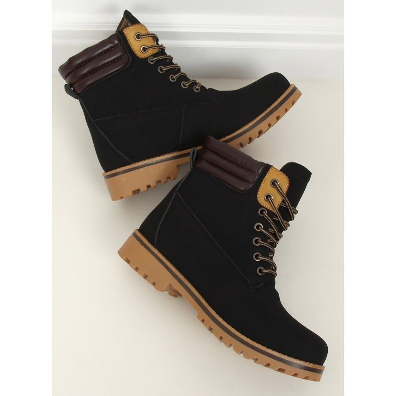 Bottes en bois isolées noires pour femmes C001-1 Black le noir 1