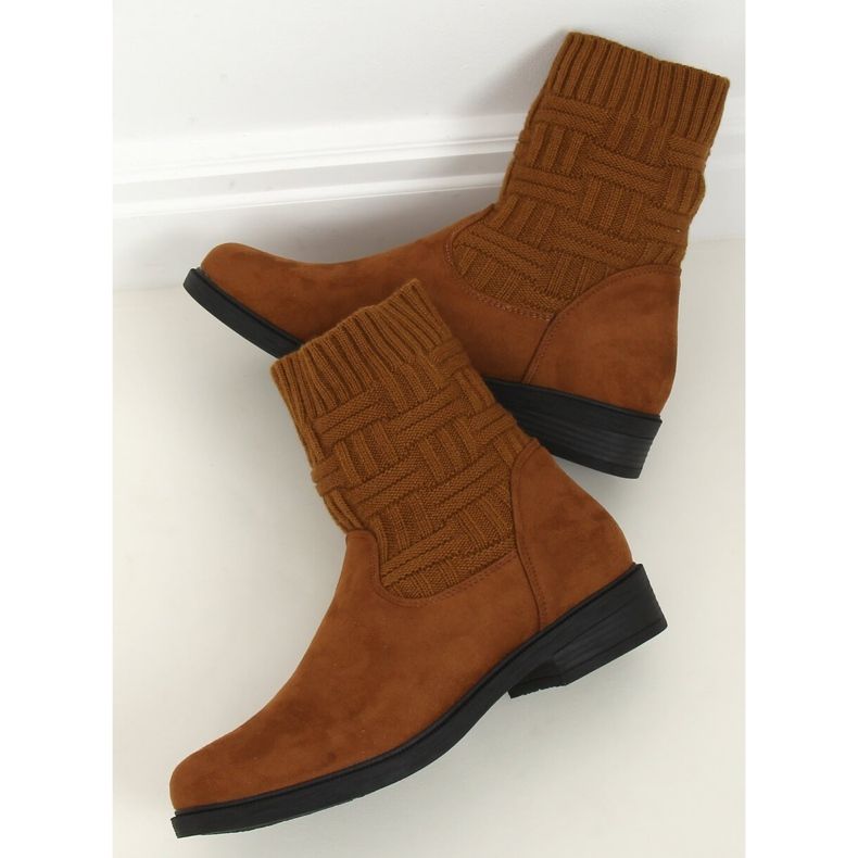 Bottines avec un pull camel E2100 Tige en pull camel brun 1