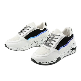 Baskets de sport blanches avec inserts noirs C-3151 le noir 2