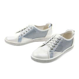 PA1 Baskets en éco-cuir ajourées blanches A18-6252 2
