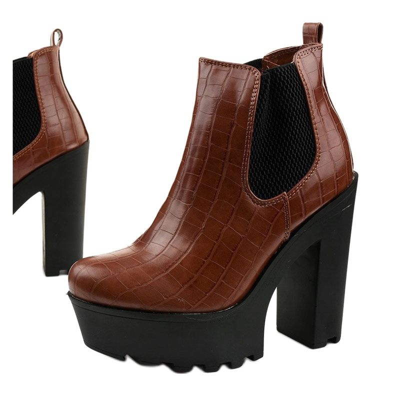 Boots camel sur le poteau Zellola brun 1