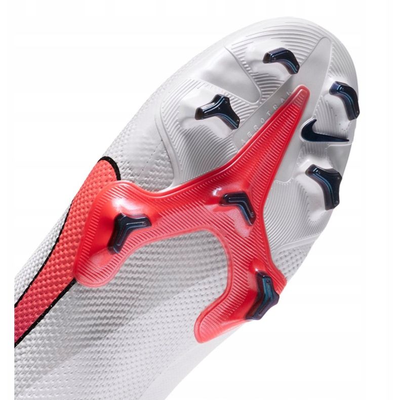 Chaussures de football Nike Superfly 7 Pro Fg M AT5382-163 multicolore blanc 1