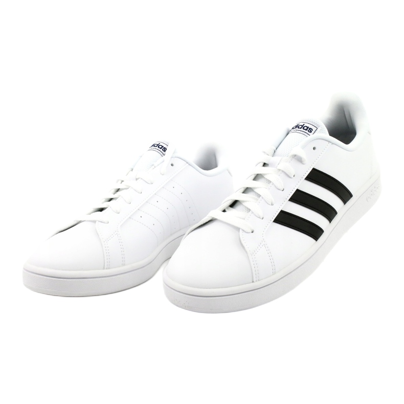 Chaussures Adidas Grand Court Base M EE7904 blanche le noir 1
