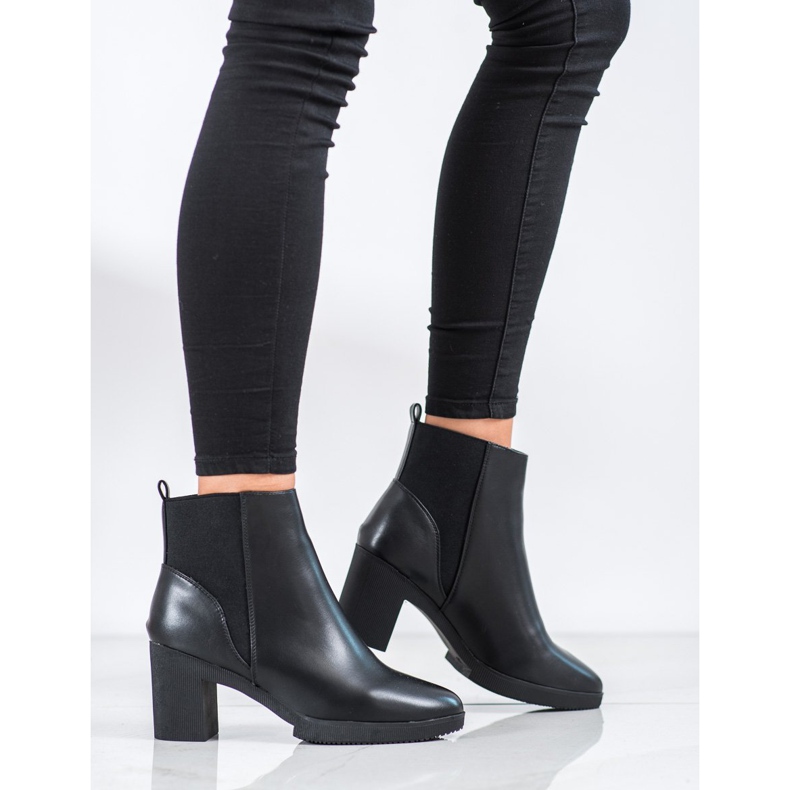 Kylie Bottes en éco-cuir le noir 1