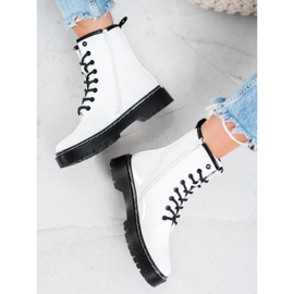 Vinceza Travailleurs blancs blanche 1