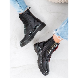 Ouvriers laqués VINCEZA le noir 1 Ouvriers laqués VINCEZA le noir 1