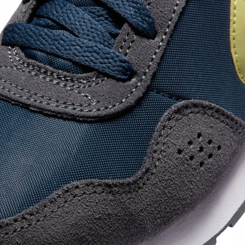 Chaussures Nike Md Valiant Jr CN8558-400 blanc multicolore 1