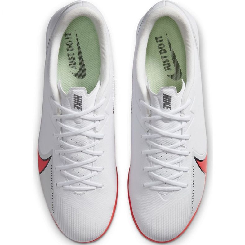 Chaussure de football Nike Mercurial Vapor 13 Academy M Ic AT7993 163 blanc 2