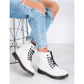 Evento Travailleurs à la mode blanc 1