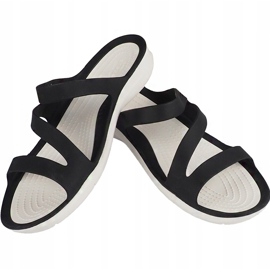 Chaussons pour femmes Crocs Swiftwater Sandal W noir et blanc 203998 066 blanche le noir 1