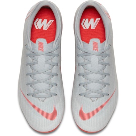 Chaussures de football Nike Mercurial Vapor 12 Academy Mg Jr AH7347 060 multicolore argent 1