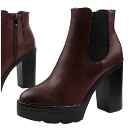 Boots bordeaux sur le post Merela noir rouge 1